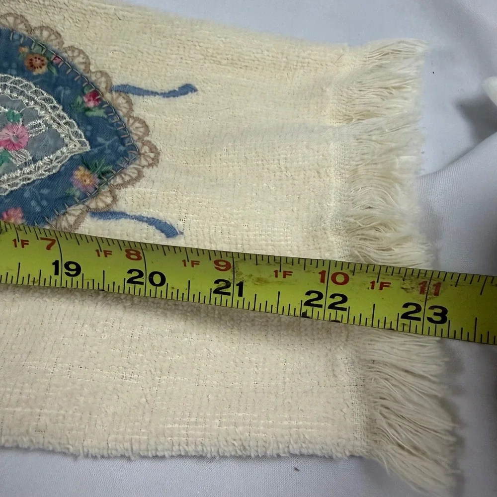 Floral Heart Hand Towel Cream Cotton Lace Cottagecore Vintage Embroidered Fringe